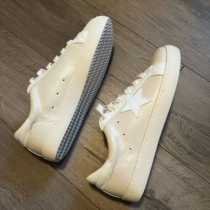 Star sneakers